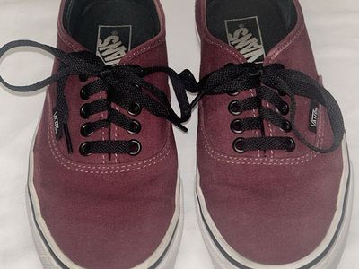 Vans Authentic Burgundy Low Top Sneakers - Unisex Casual Canvas Shoes - Size 7 M/8.5 W