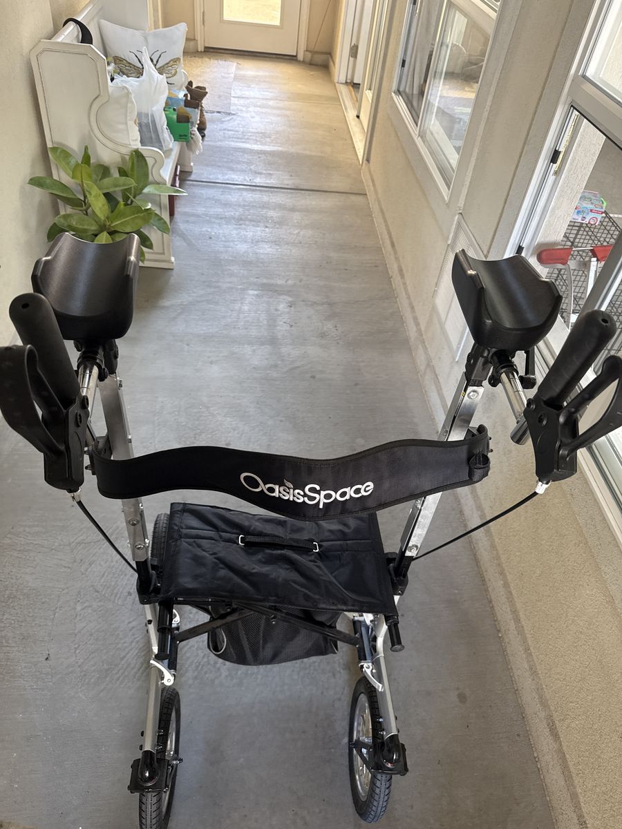 Standind Walker With All Terrain Wheels