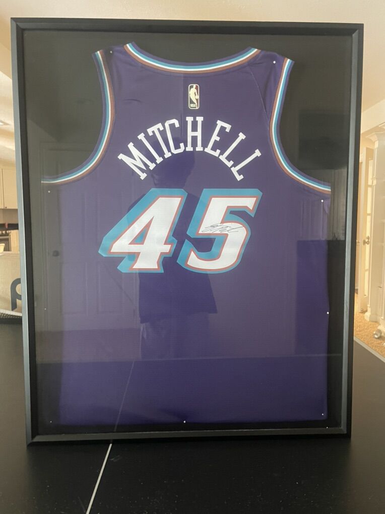 Autographed framed Utah Jazz Don Mitchell Jersey