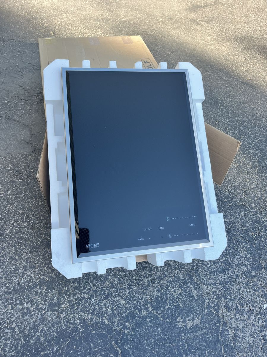 Wolf Induction Cooktop