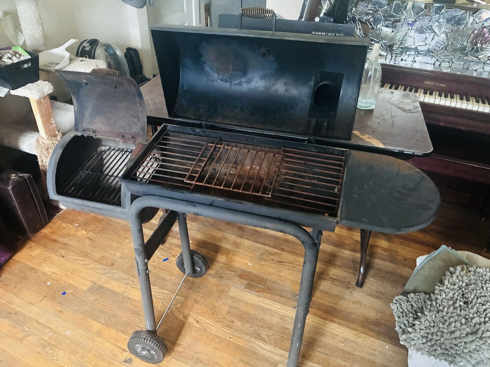 Main image 2