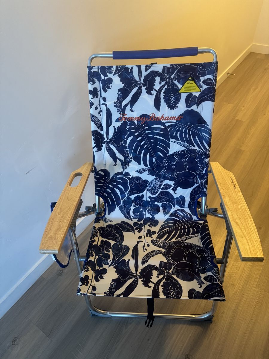 Tommy Bahama Orchid Turtle Highboy Chair