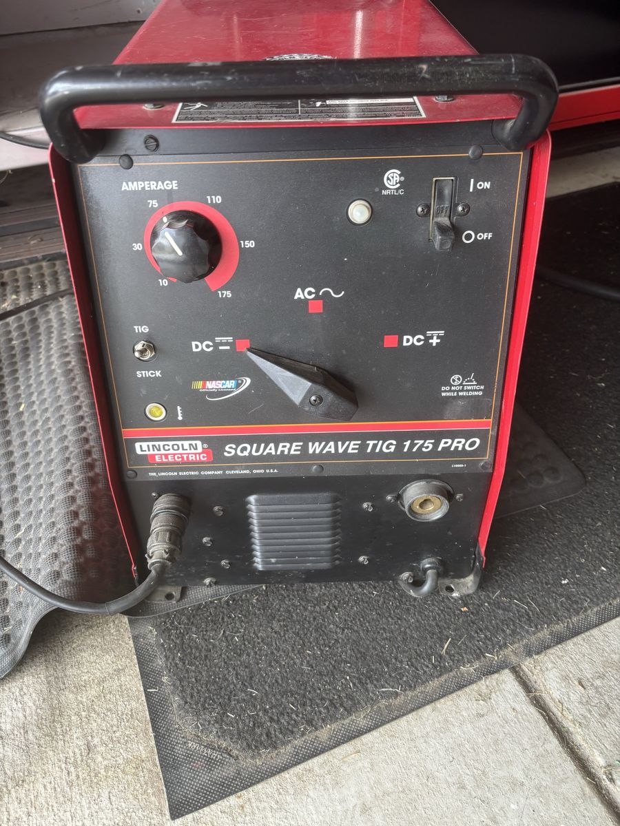 Lincoln Electric Square Wave TIG 175 PRO Welder - Red, AC/DC TIG & Stick
