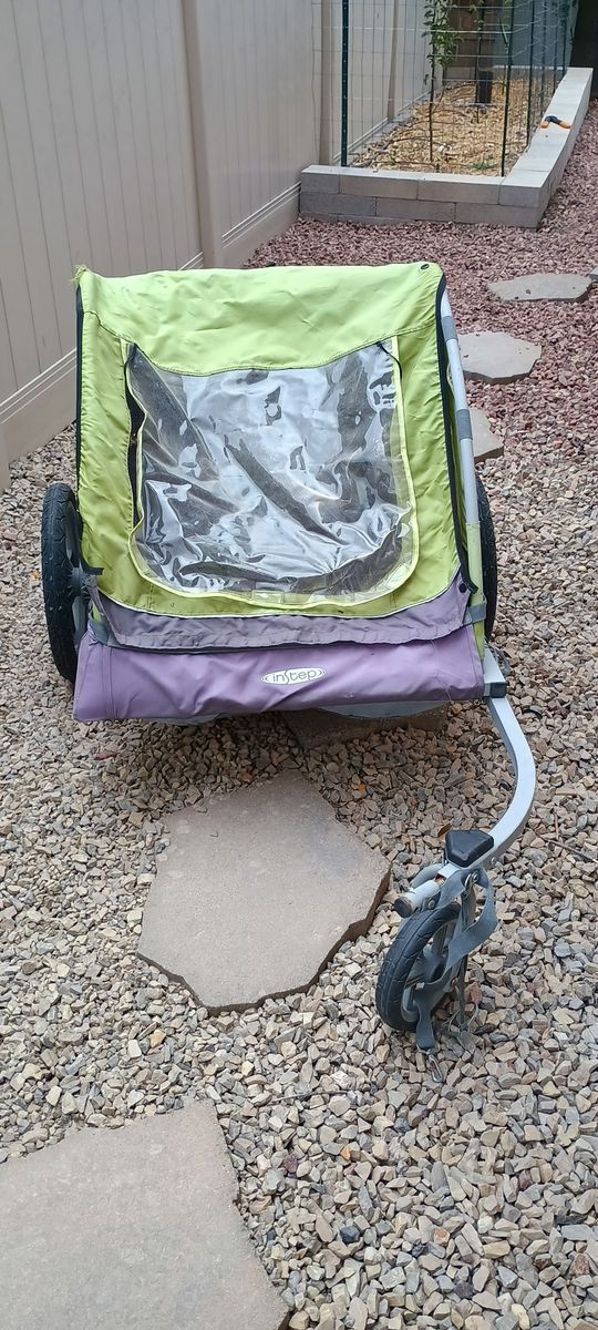 InStep kids bike trailer