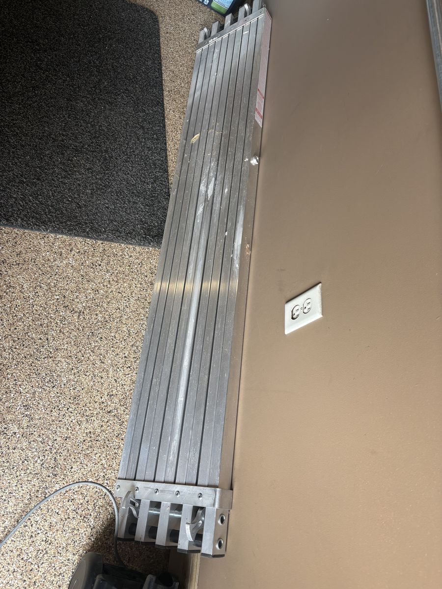 Little Giant Scaffolding 6-9!ft 600# capacity