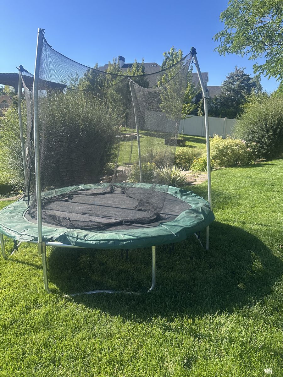 8 foot trampoline FREE