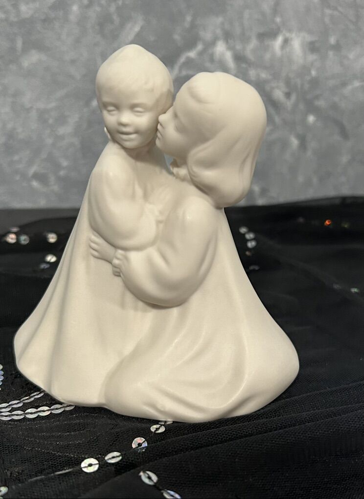 Vintage Hansens Classic Sisterly Love