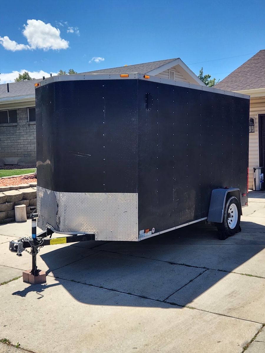 Enclosed Cargo Trailer – Black Single Axle – Side Door