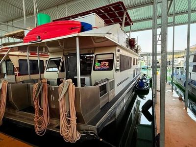 Halls Crossing 2000 MYACHT Houseboat with slip