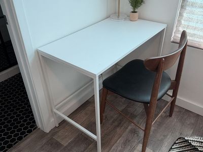 White Desk/Vanity