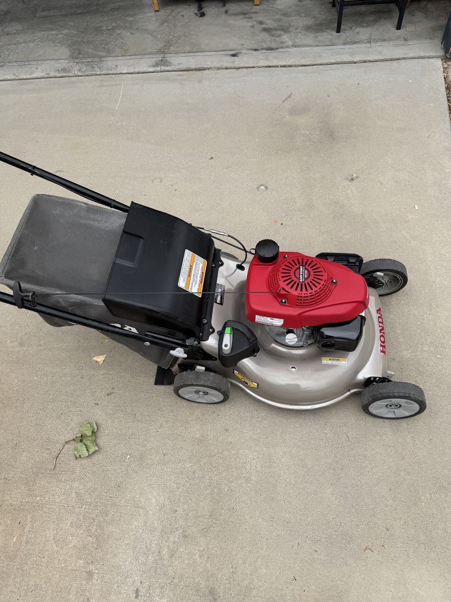 Honda HRR2169VKA 21” Self-Propelled Lawn Mower