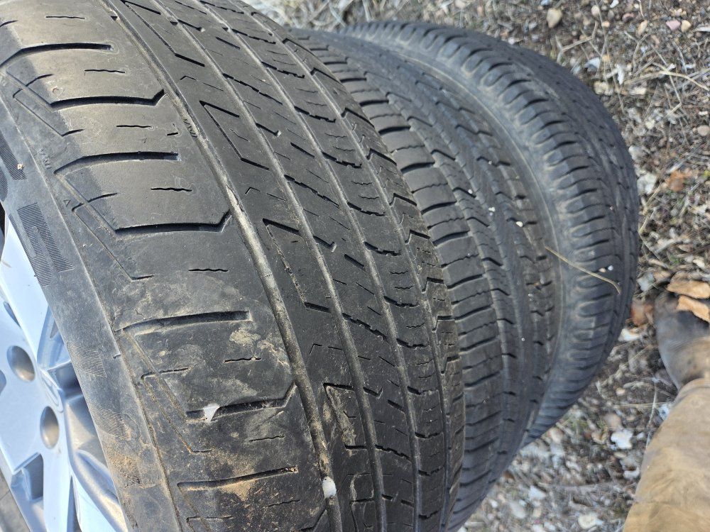 tires and rims Honda pilot 235/60R18