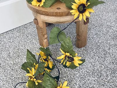 Like new, Pier 1 -10ft Sunflower Glimmer String battery operated Fairy Lights, HTF Rare- $30
