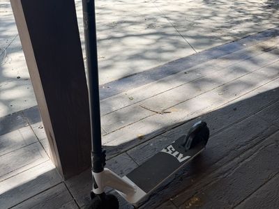 Envy ATS Pro off-road s2 Scooter - White & Black - Great Condition
