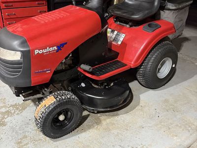Poulan Riding Mower