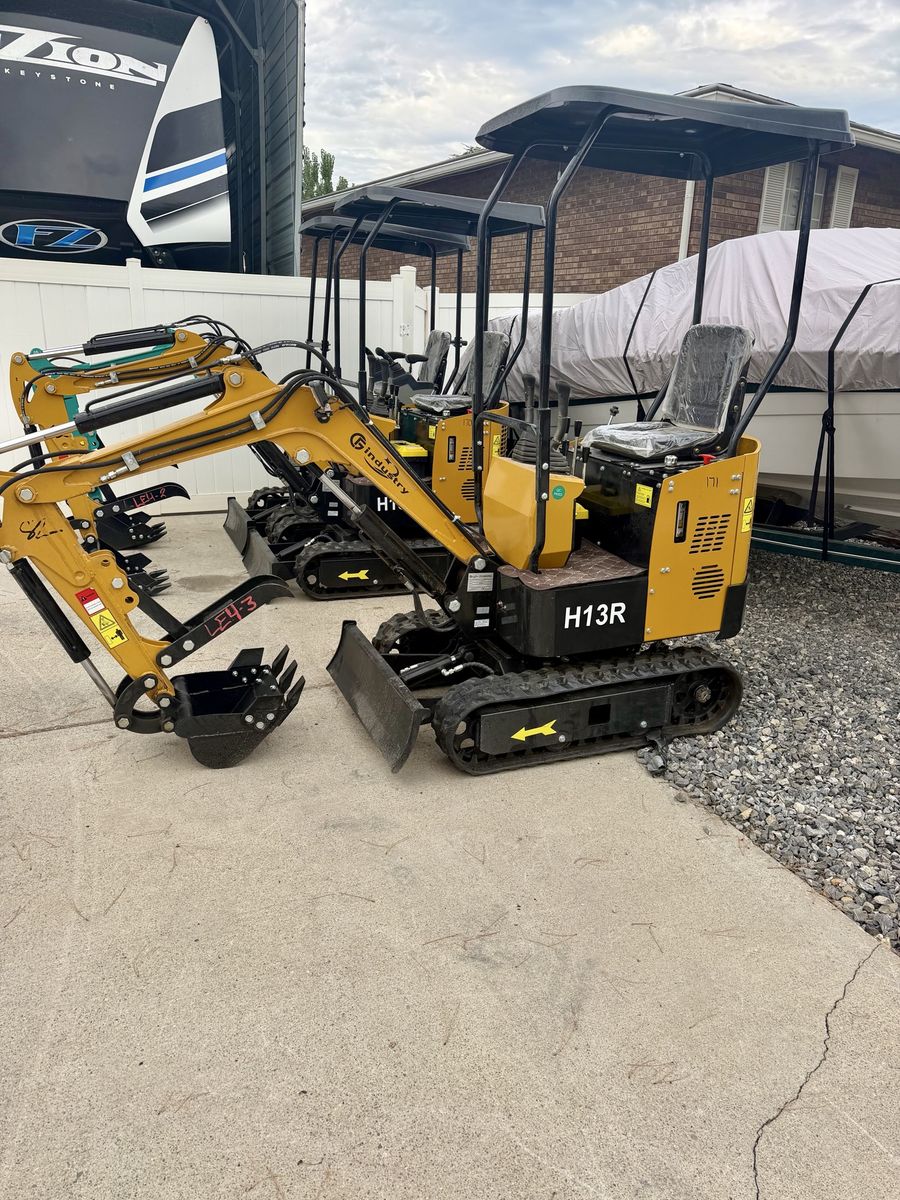 2026 CFG H13R Mini Excavators