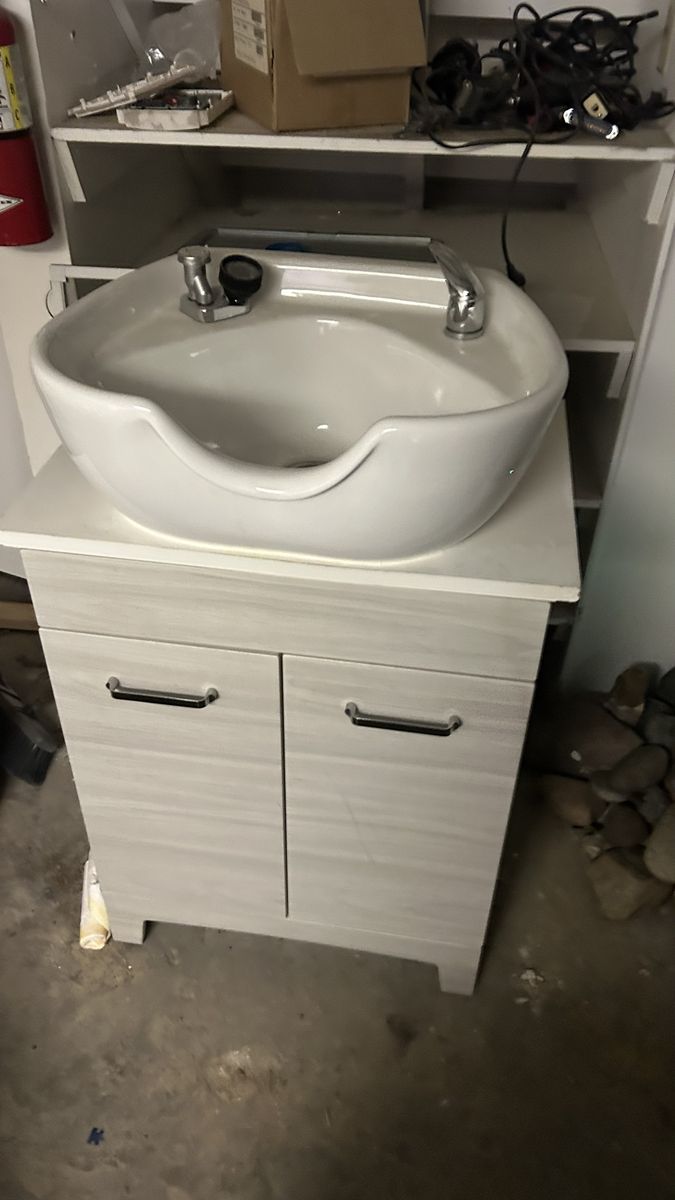 hair washing station
