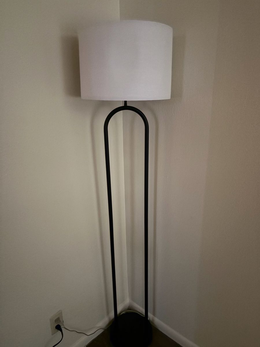 Modern Black Arc Floor Lamp with White Drum Shade - Tall Standing Lighting Fixture