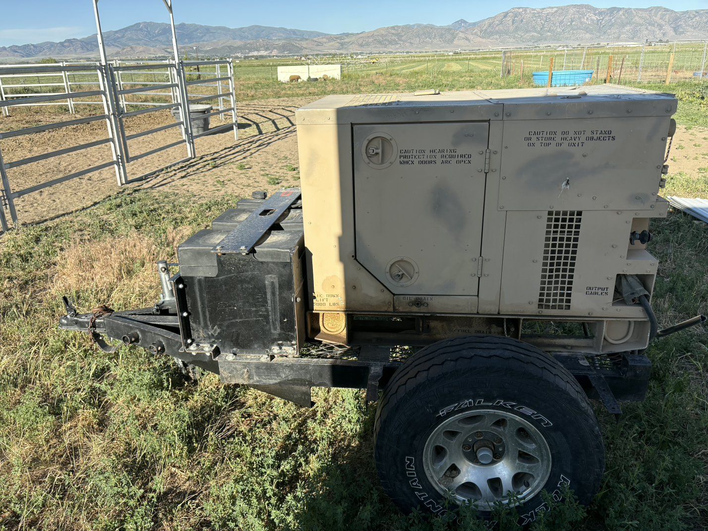 Very nice diesel military generator with an auxiliary 40 gallon diesel tank full