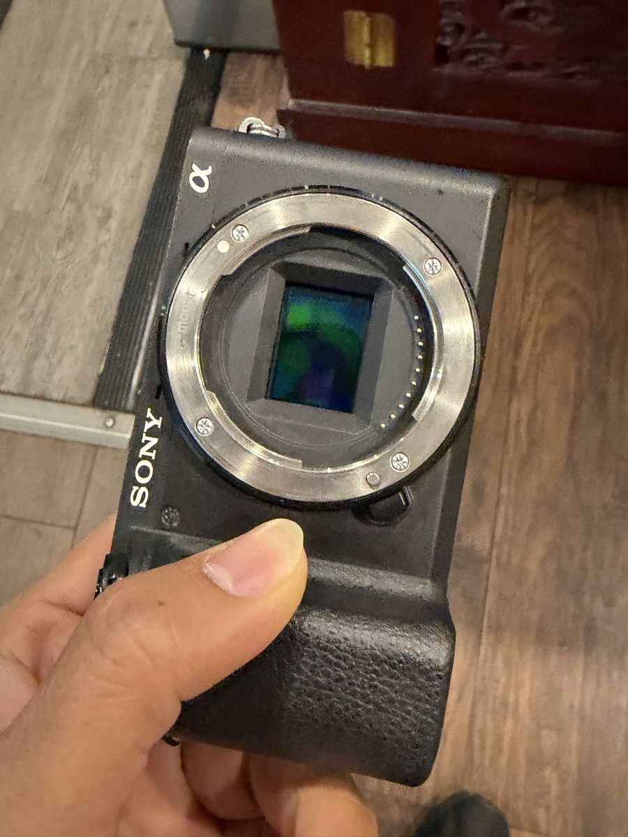 Sony a6400 body 9k shutter counts