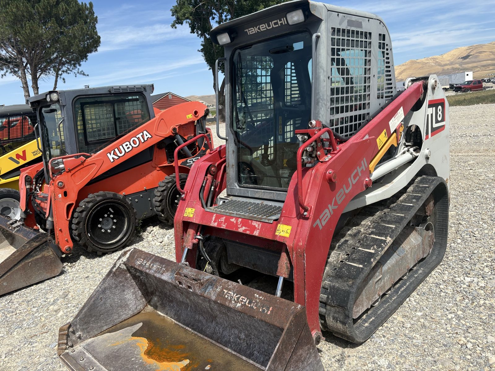 2020 Takeuchi TL8 skidsteer closed cab 1500 hours 
