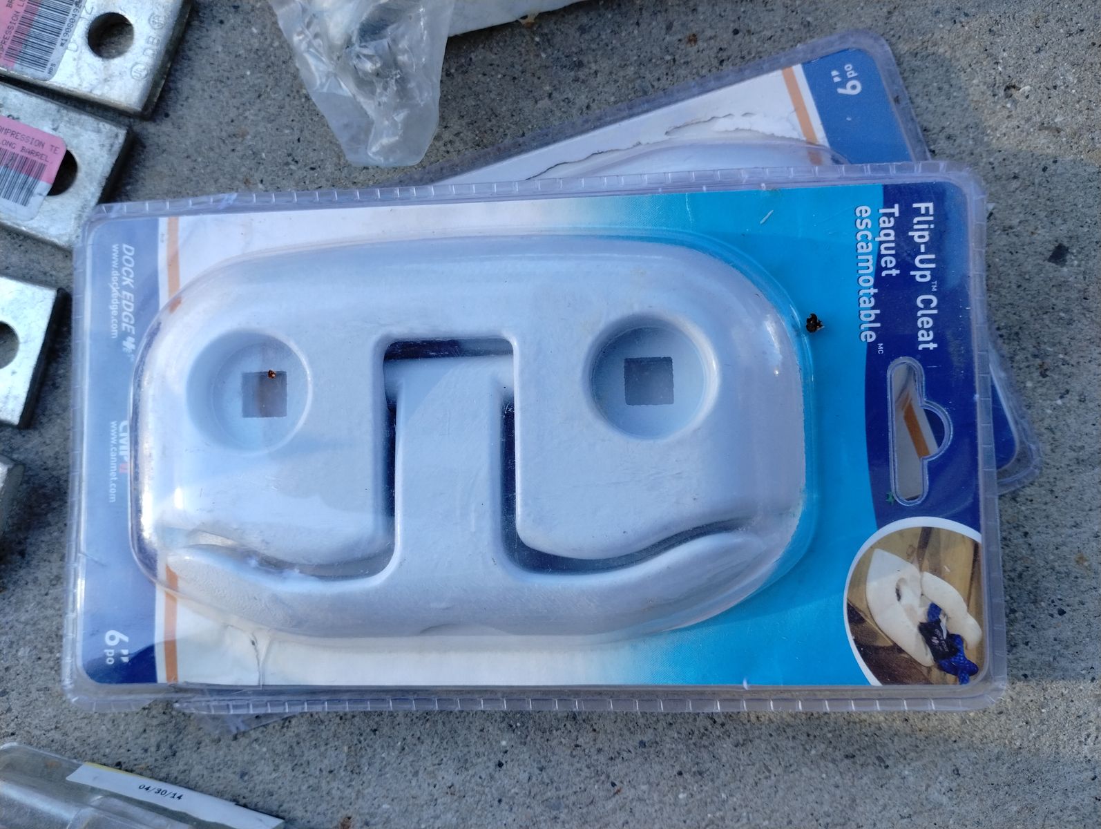 brand new hidden tie off cleat  for boats or docks 