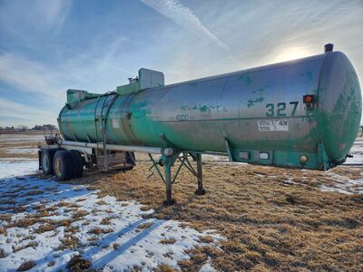 1965 fruehauf 4200 Gallon