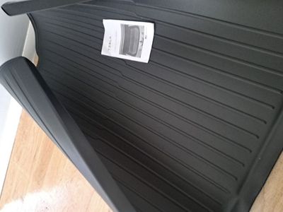 Tes Rear Cargo Liner set Model Y