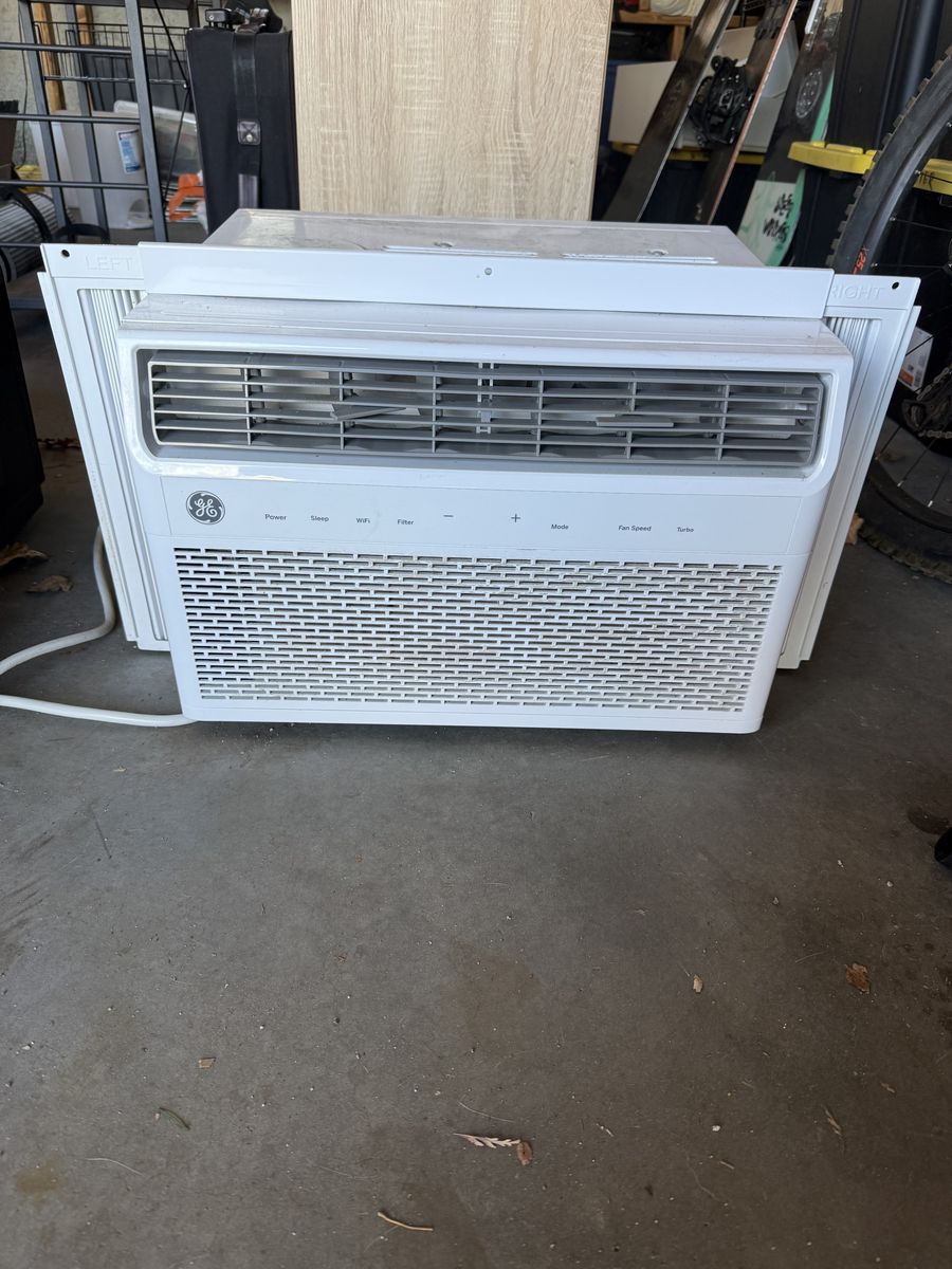 GE 8,000 BTU Air Conditioner