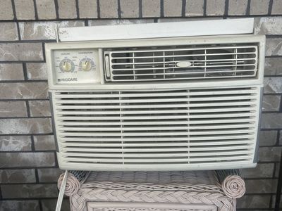 Frigidaire AC air conditioner unit