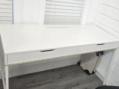 Modern White Office Desk with Dual Drawers