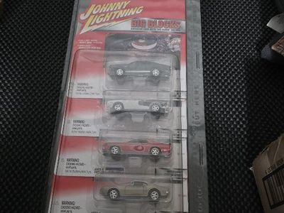 johnny lightning six pack
