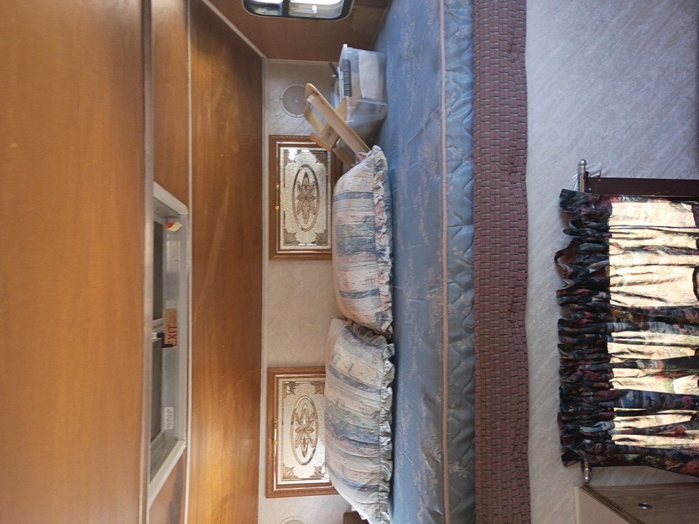 Main image 7