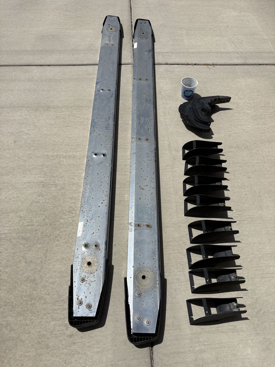 GMC Sierra 2023 Chrome Running Boards with Installation Hardware