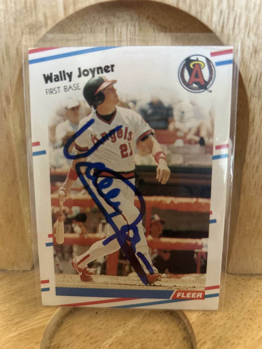 1988 Fleer Wally Joyner Autograph Baseball Card Hand Signed BYU COUGARS Auto California Angels MLB