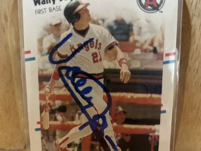 1988 Fleer Wally Joyner Autograph Baseball Card Hand Signed BYU COUGARS Auto California Angels MLB