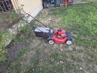 Troy-Bilt Gas Walk-Behind Lawn Mower with Rear Grass Catcher Bag