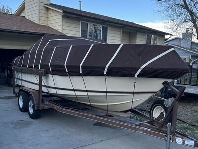 1983 21FT Beachcraft Cuddy Cabin