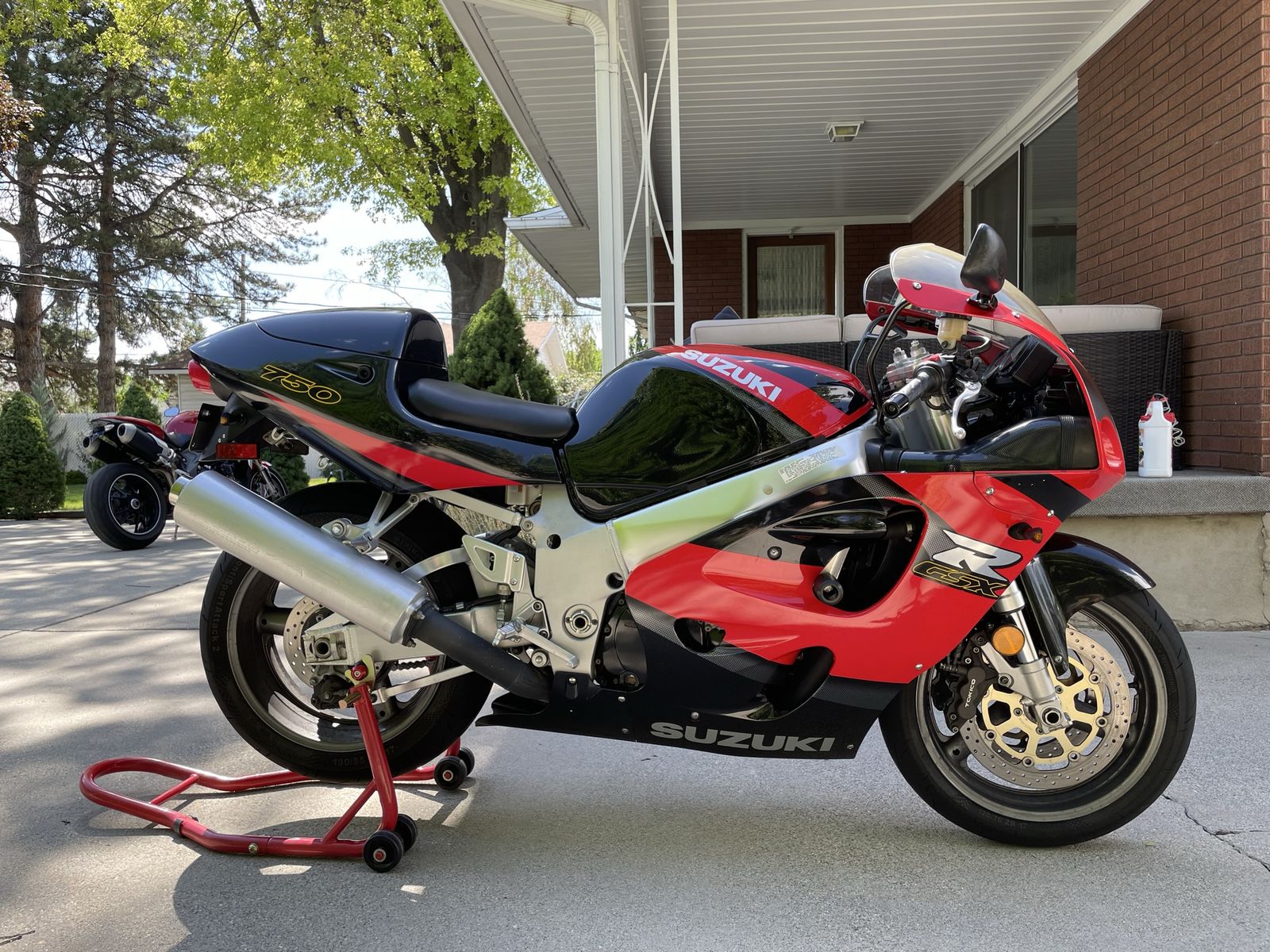 1999 Suzuki GSXR 750