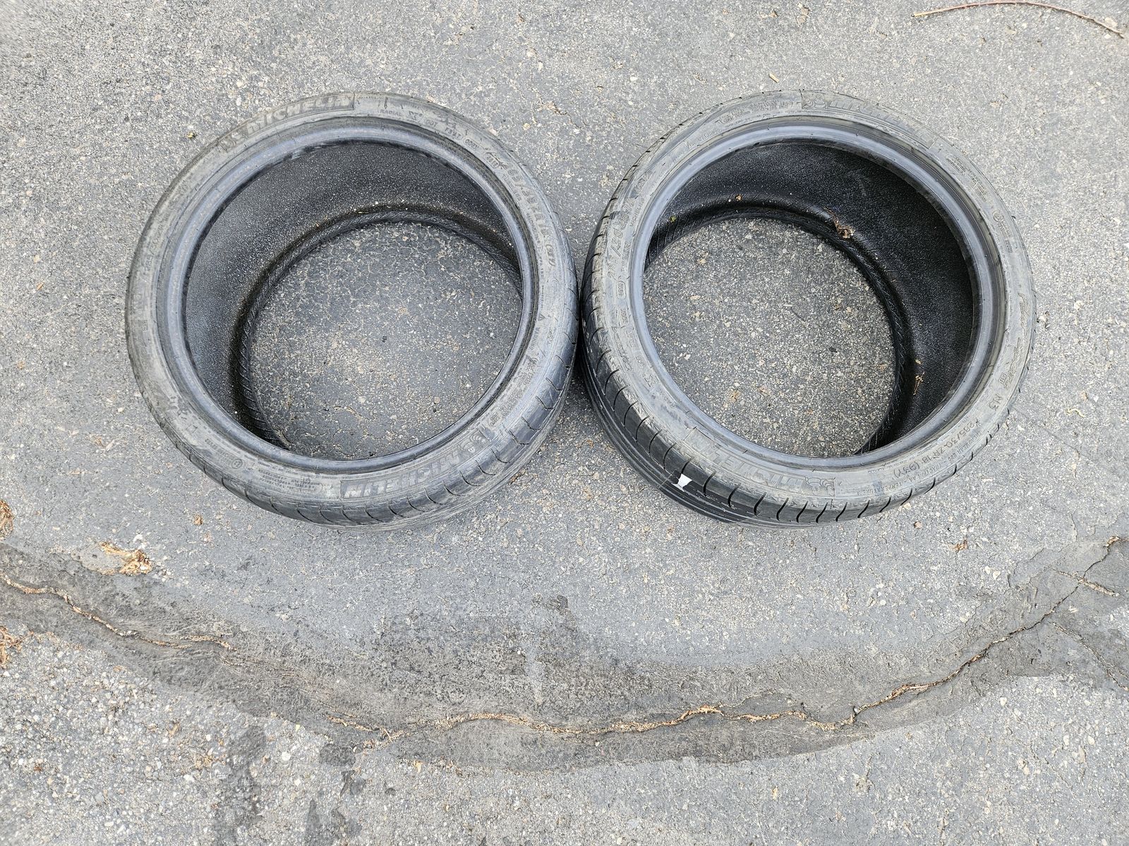 Michelin Pilot Sport PS2 285/30 ZR18 pair of older tires
