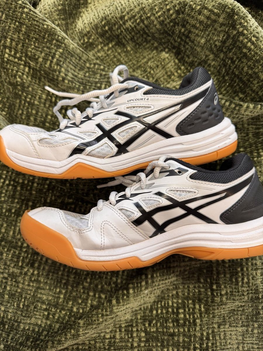 Asics Upcourt 4 Volleyball Court Shoes - White Black Orange, Womens 6.5