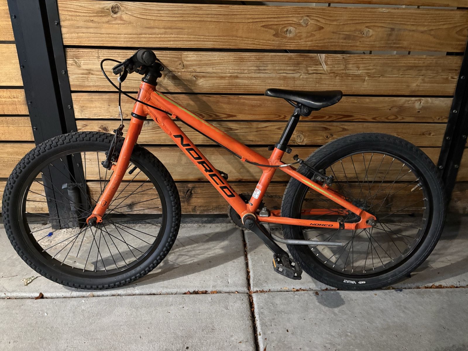 Norco Orange Kids Mountain Bike 20”x 2.2 tires