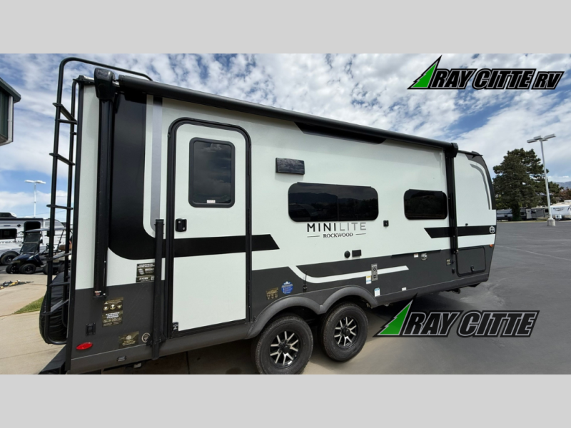 2027 Rockwood Mini Lite 2109S