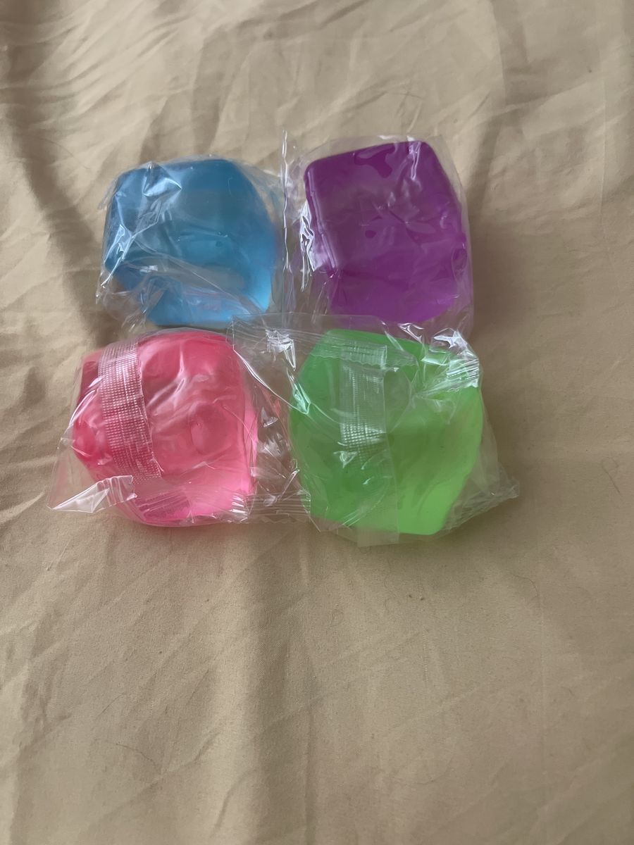 Squishy cubes