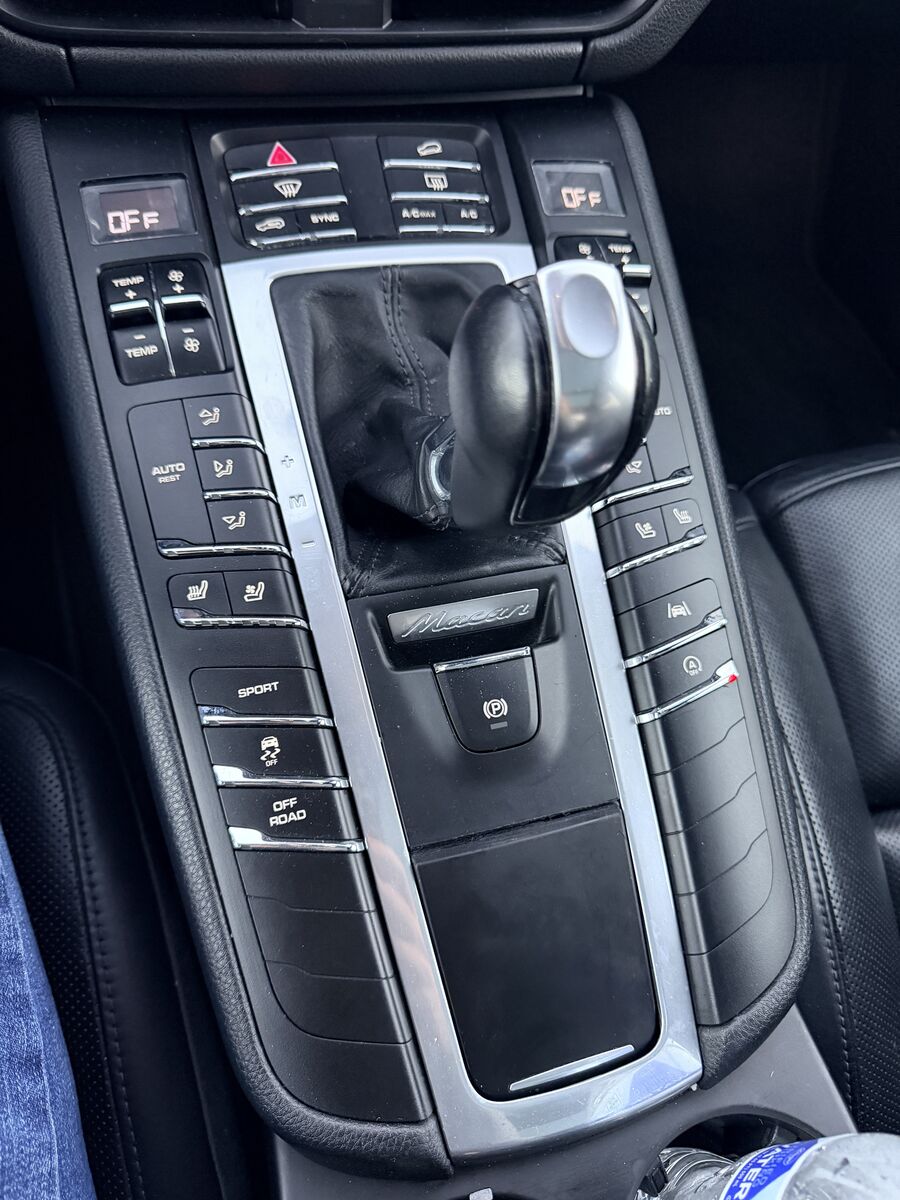 2020 PORSCHE MACAN S