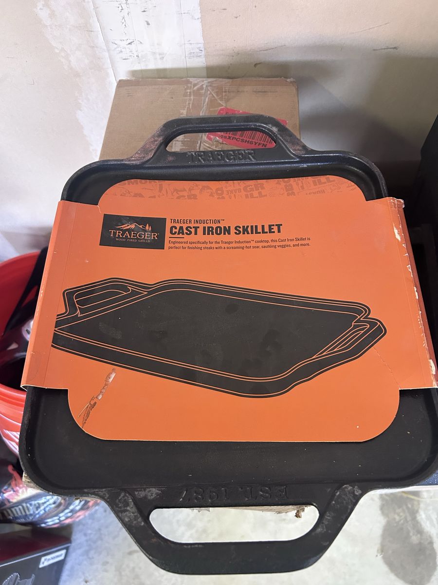 Traeger Induction Cast Iron Skillet Cookware