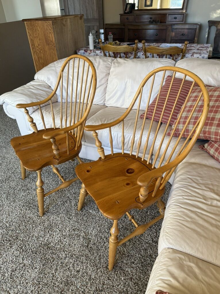 2  Beautiful Eathan Allen Bowback Chairs