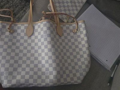 LV Handbag With Certificates