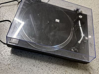 Music Hall USB-1 Turntable Vinyl Record Player