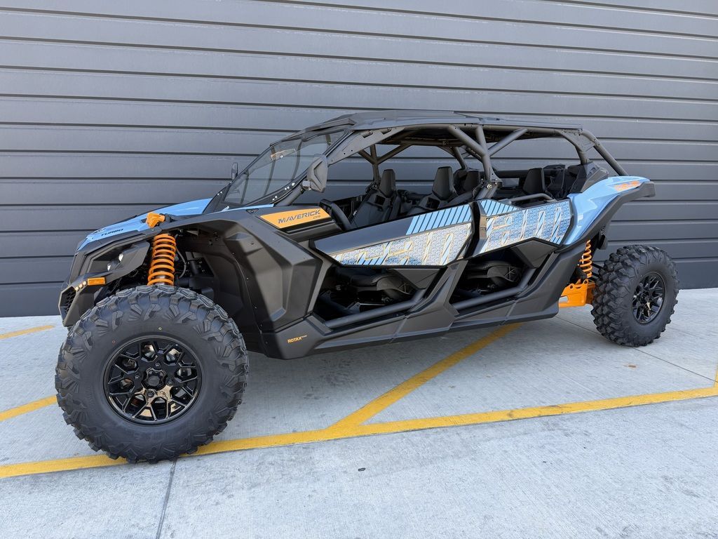 2026 Can-Am® Maverick X3 MAX DS Turbo Scandi Blue & Orange Crush